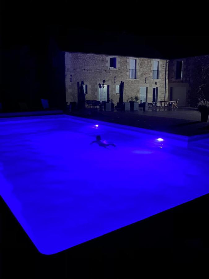 Loveyou Villalunoterie Futuroscope Piscine Spa 4Pers Oyre Exterior foto